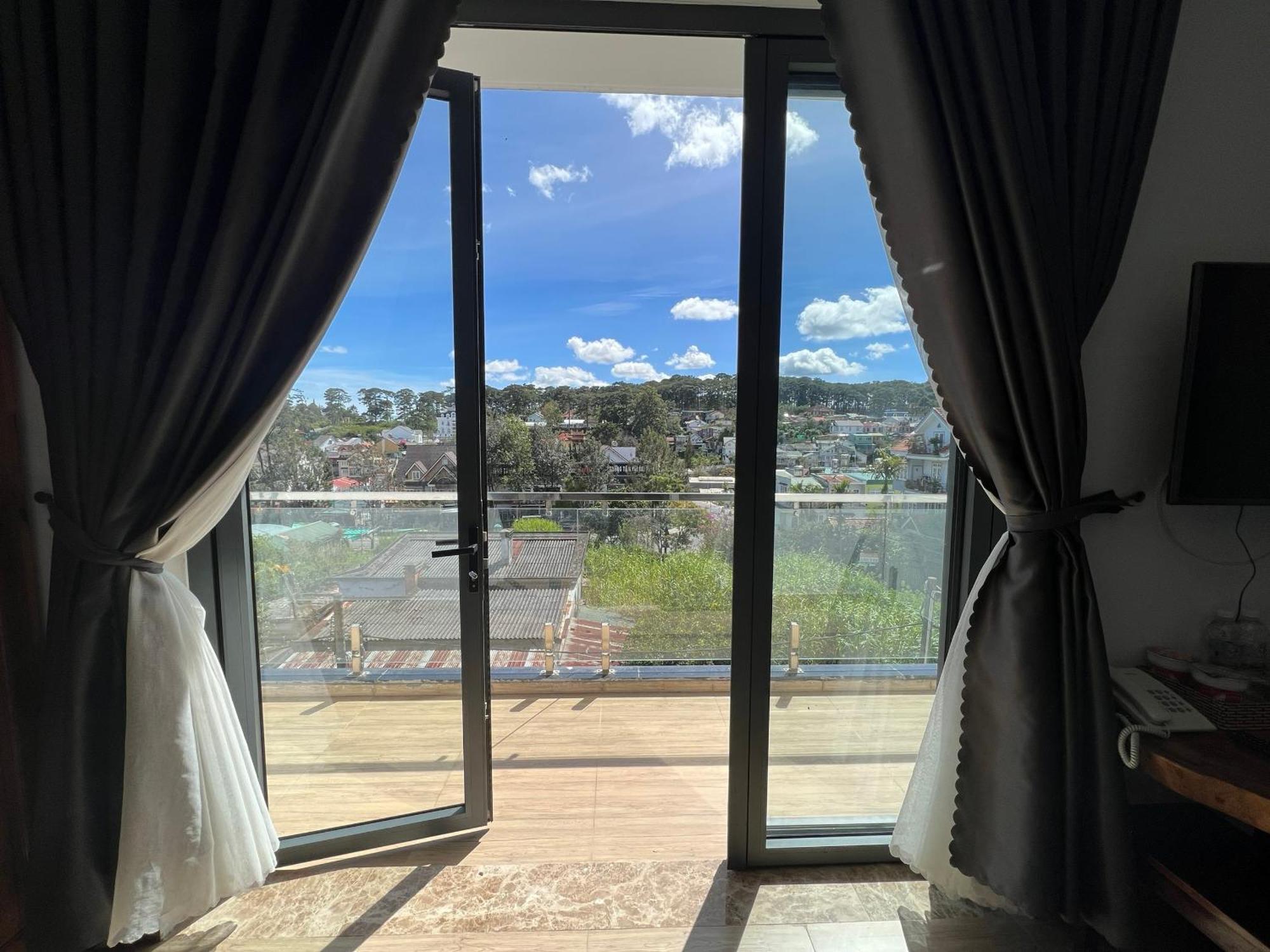 Roha Hotel דה לאט מראה חיצוני תמונה